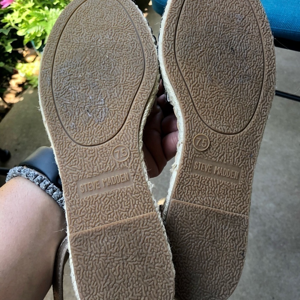 Steve Madden metallic golden espadrille flats - Picture 6 of 8